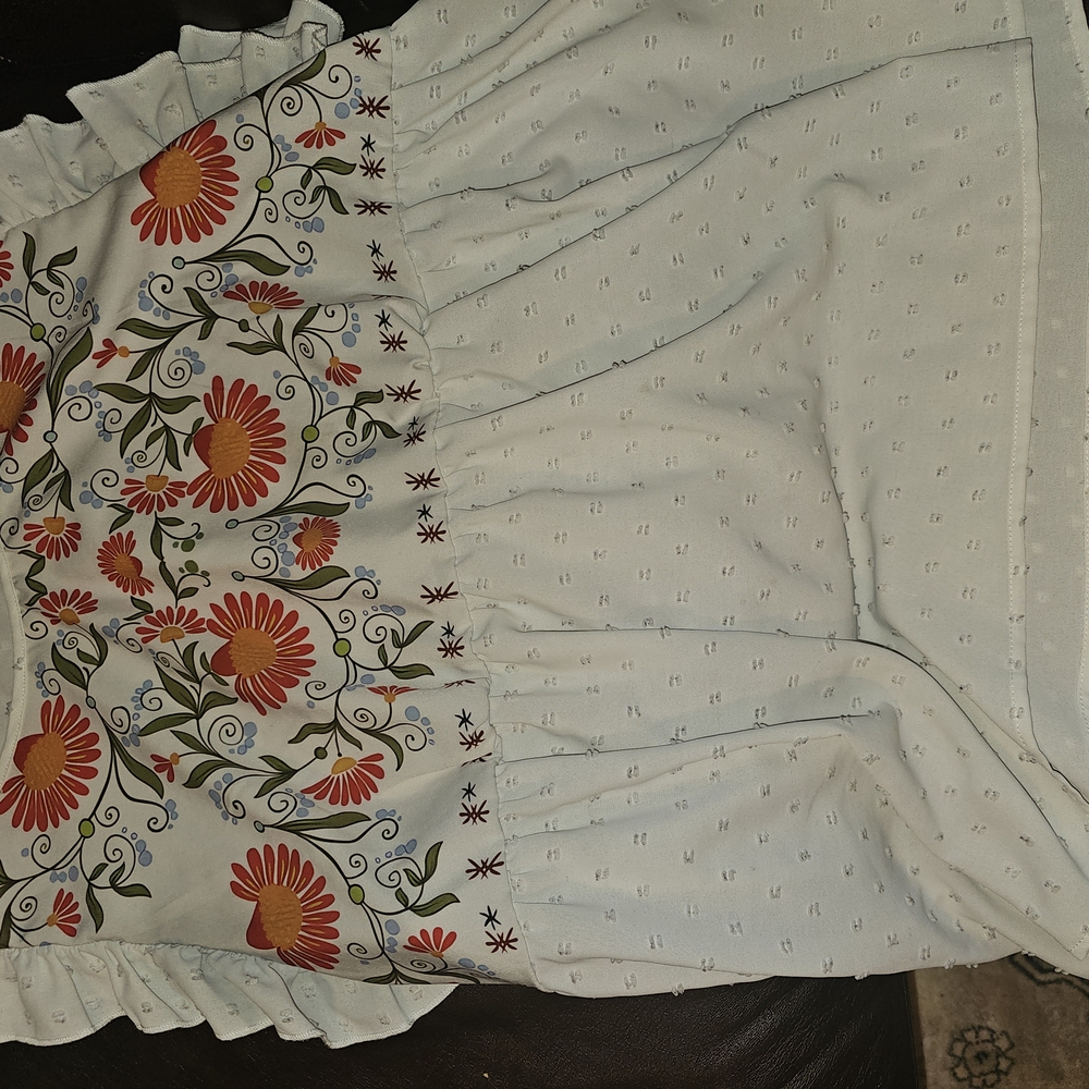 Floral Embroidered Women's Blouse - White